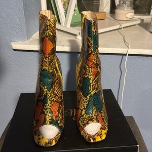 So Me Yellow Snake Heels